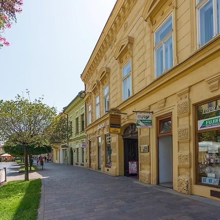 101 Penzion Presov Bagian luar foto
